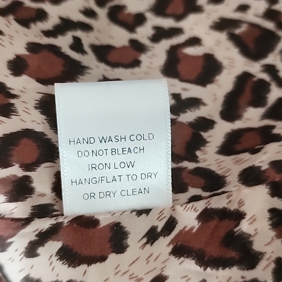 Oddy blazer, Raspberry Colored NWOT - Picture 9 of 10